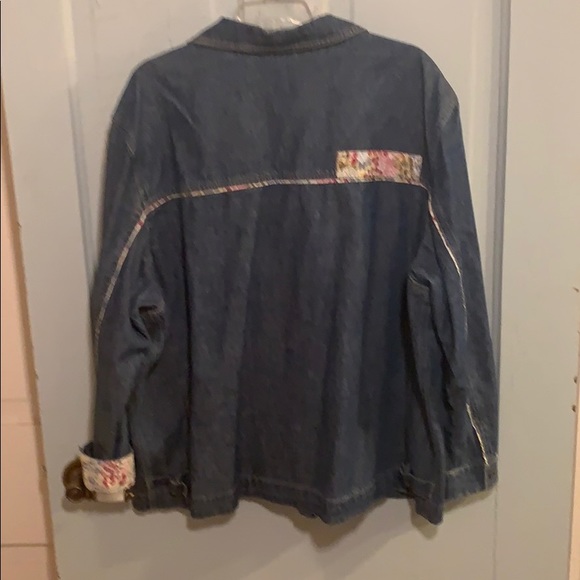 Jean jacket - Picture 6 of 8